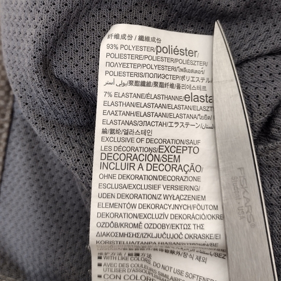 Under Armour Gray Camo Loose Fit Classic Athletic Golf Cargo Shorts Sz 34 - Picture 11 of 15